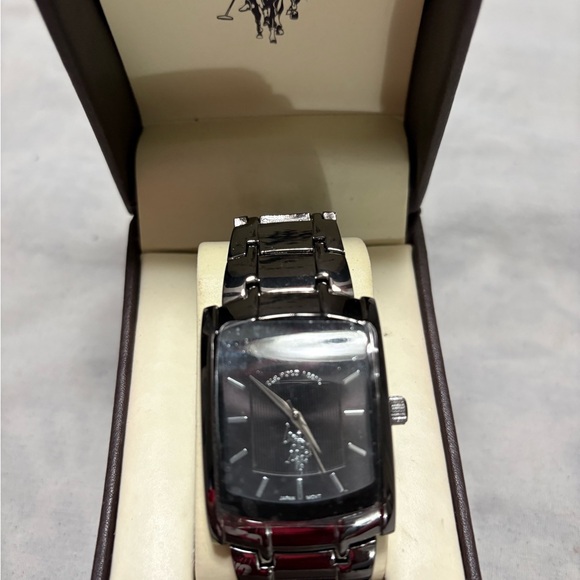 U.S. Polo Assn. watch - Picture 4 of 6